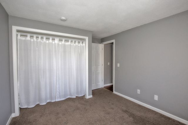 90 Teakwood Rd, Springfield, MA 01128