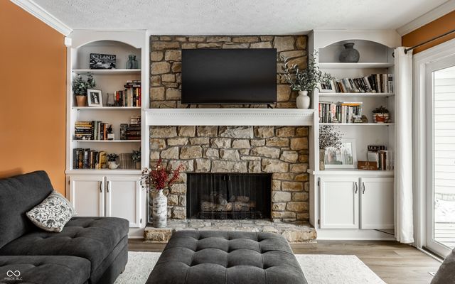 3415 Admiralty Lane, Indianapolis, IN 46240