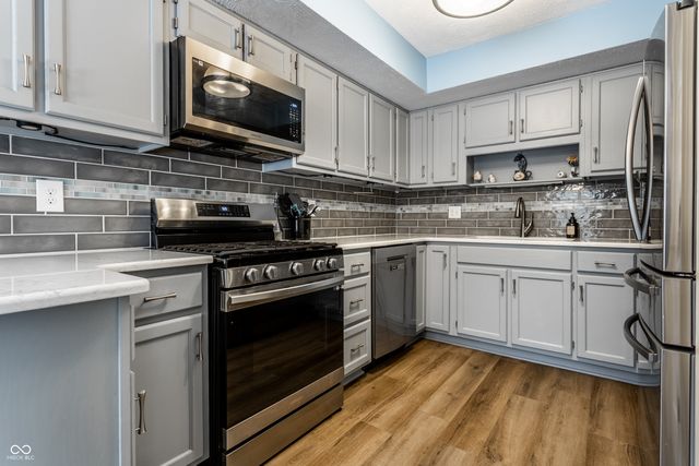 3415 Admiralty Lane, Indianapolis, IN 46240