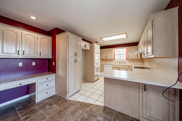 2221 Avenue Q, Anson, TX 79501