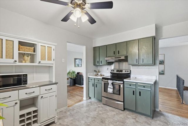 9837 W Arizona Avenue, Lakewood, CO 80232