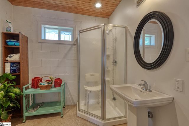 3612 Hwy 101, Woodruff, SC 29388