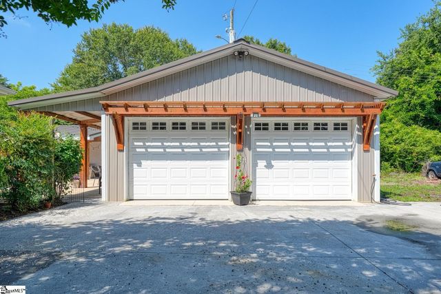 3612 Hwy 101, Woodruff, SC 29388