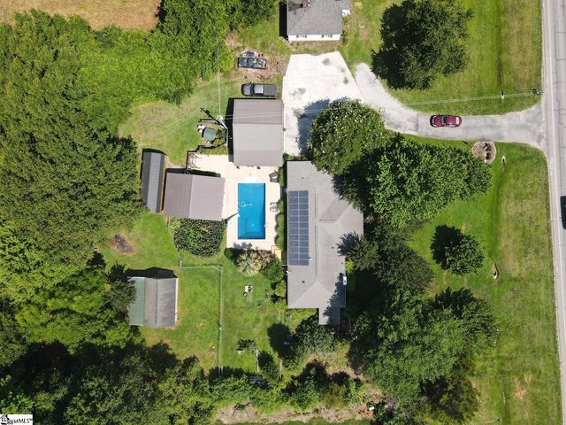 3612 Hwy 101, Woodruff, SC 29388