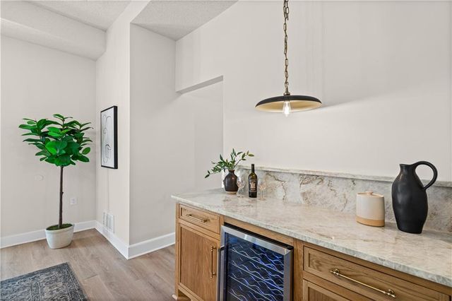 3530 Kenwood Avenue, Kansas City, MO 64109