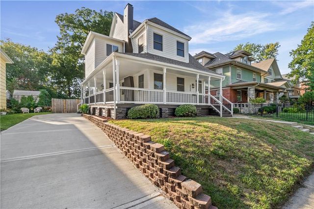 3530 Kenwood Avenue, Kansas City, MO 64109