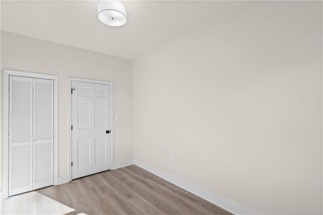 3530 Kenwood Avenue, Kansas City, MO 64109