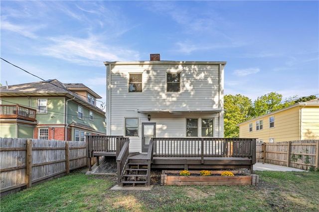 3530 Kenwood Avenue, Kansas City, MO 64109