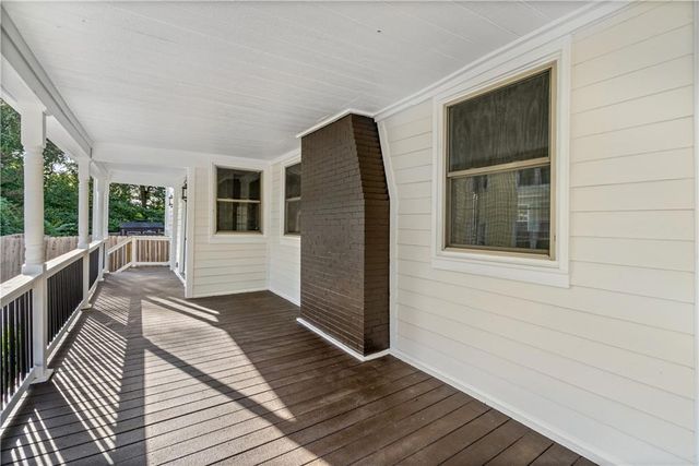 3530 Kenwood Avenue, Kansas City, MO 64109