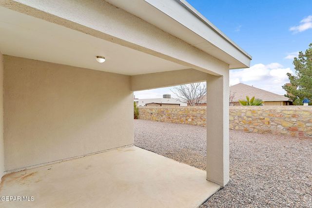 14704 Mountain Breeze Avenue, Horizon City, TX 79928