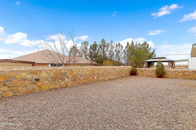 14704 Mountain Breeze Avenue, Horizon City, TX 79928