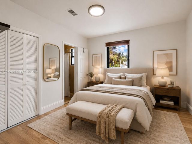 944 SW 10th Avenue, Miami, FL 33130