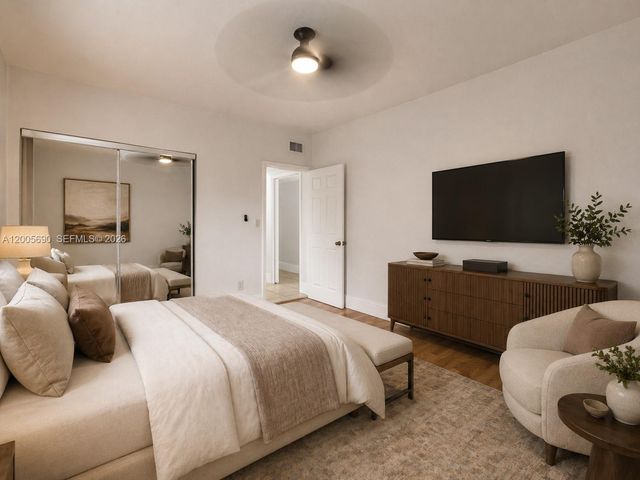 944 SW 10th Avenue, Miami, FL 33130