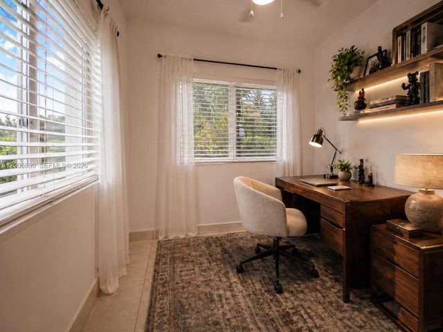 944 SW 10th Avenue, Miami, FL 33130