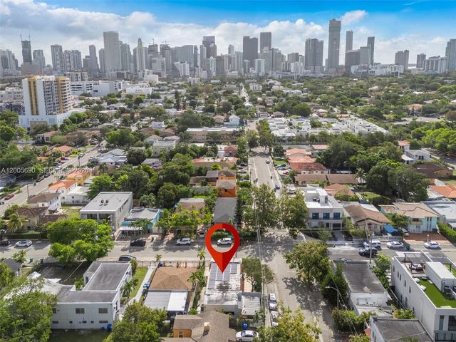 944 SW 10th Avenue, Miami, FL 33130