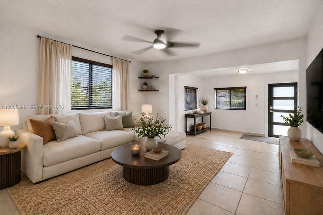 944 SW 10th Avenue, Miami, FL 33130