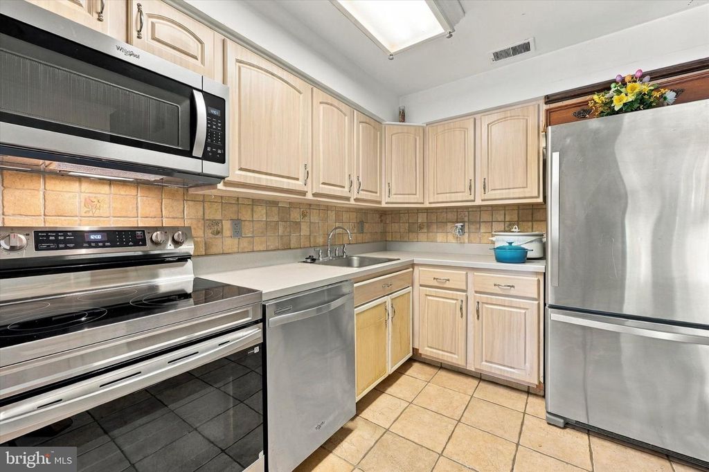 909 BROMLEY EST, PINE HILL, NJ 08021 — photo 3
