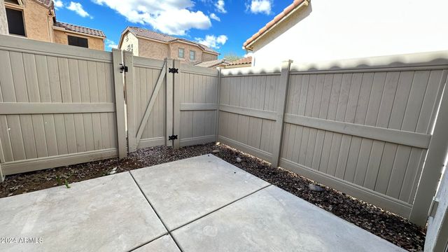 2208 W MONTE CRISTO Avenue, Phoenix, AZ 85023