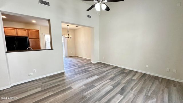 2208 W MONTE CRISTO Avenue, Phoenix, AZ 85023