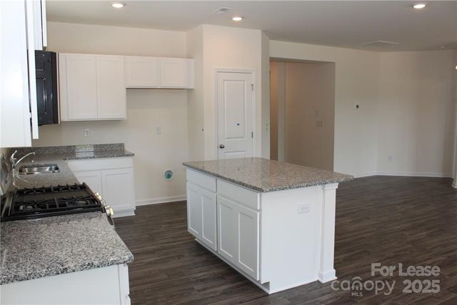 3419 Selwyn Landing Drive, Charlotte, NC 28215