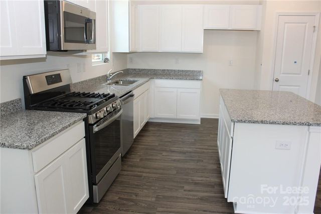 3419 Selwyn Landing Drive, Charlotte, NC 28215