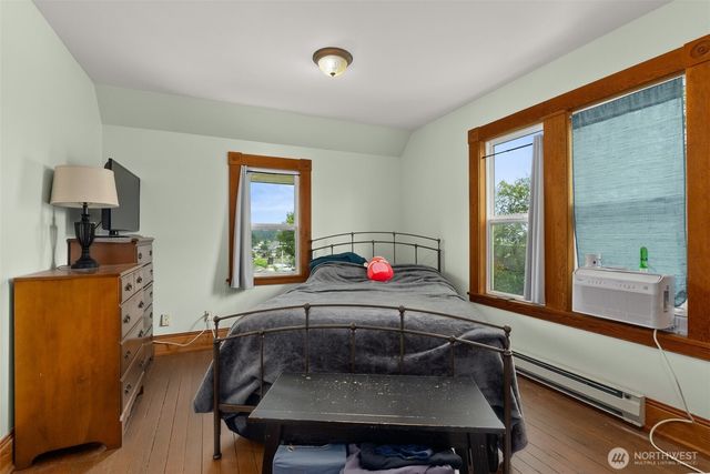 722 E Cowlitz Street, South Bend, WA 98586