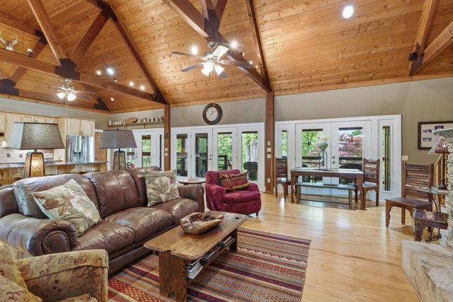 1233 Oliver Dr, Monteagle, TN 37356