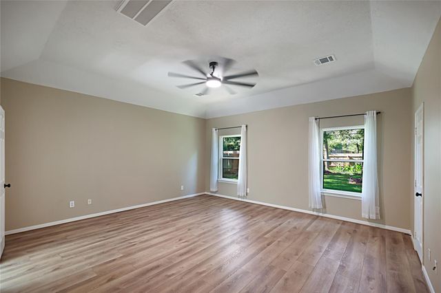 2327 Carriage Run E, Conroe, TX 77384