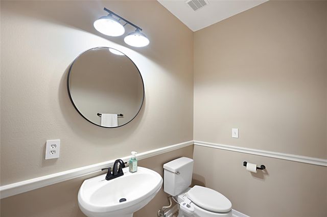 2327 Carriage Run E, Conroe, TX 77384