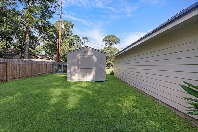 2327 Carriage Run E, Conroe, TX 77384