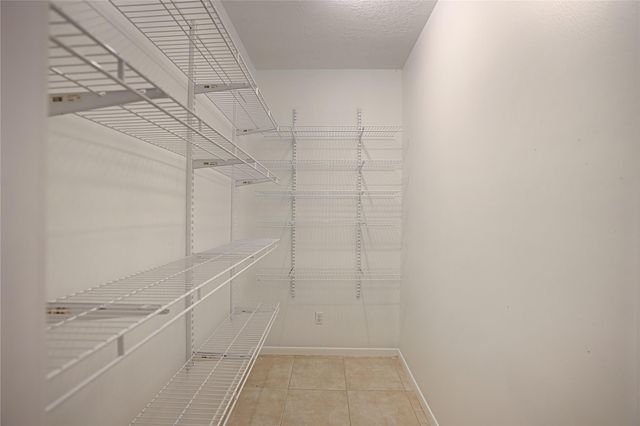 2327 Carriage Run E, Conroe, TX 77384