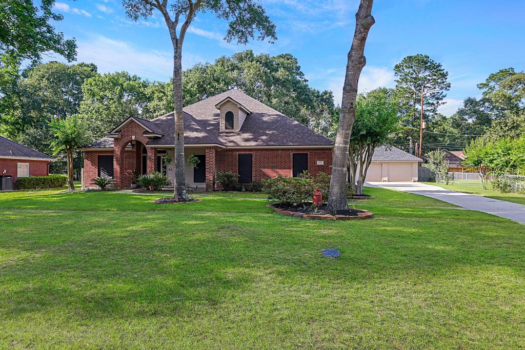2327 Carriage Run E, Conroe, TX 77384