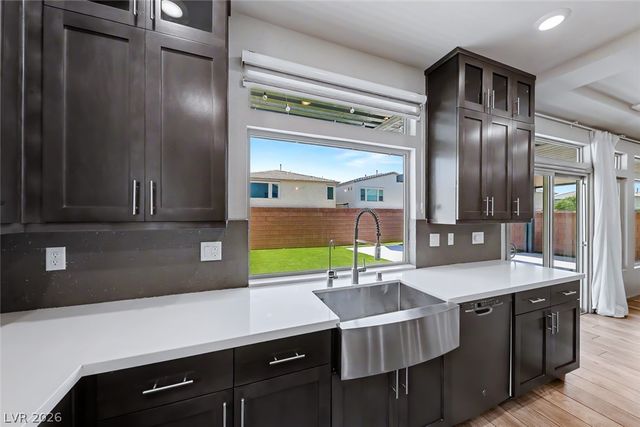6723 Vista Roma Avenue, Las Vegas, NV 89139