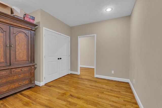 821 Honeysuckle Ln, Sparta, TN 38583