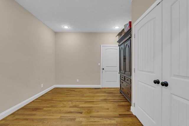 821 Honeysuckle Ln, Sparta, TN 38583