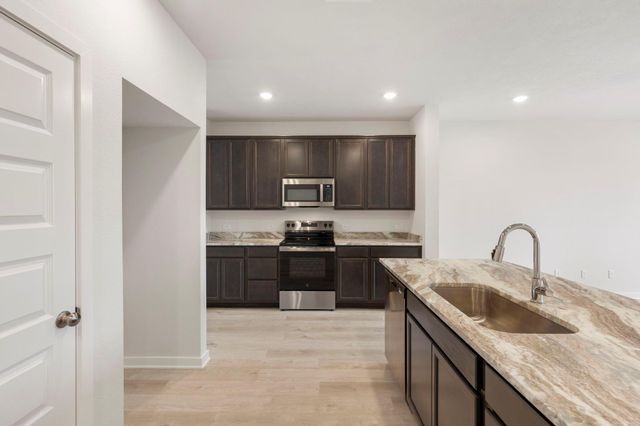 601 Rockbridge Drive, Huntsville, TX 77340