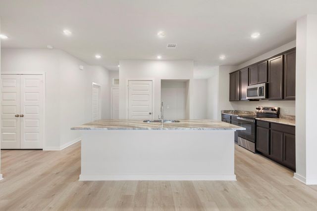 601 Rockbridge Drive, Huntsville, TX 77340