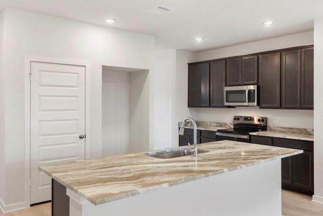 601 Rockbridge Drive, Huntsville, TX 77340