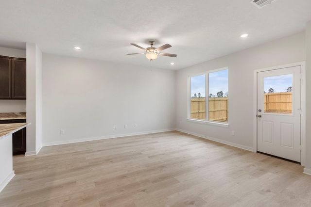 601 Rockbridge Drive, Huntsville, TX 77340