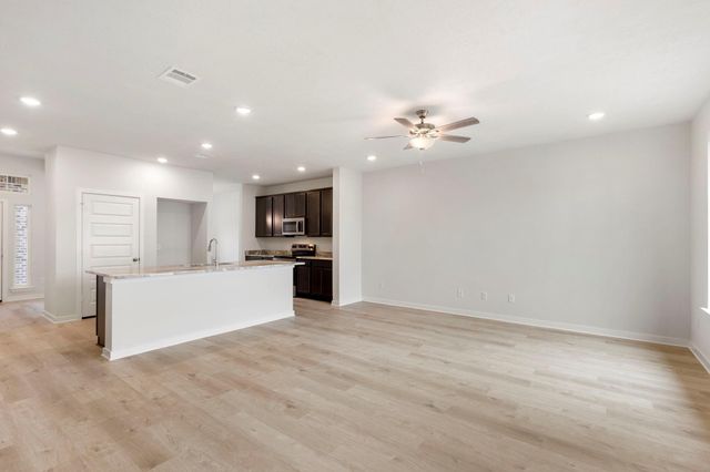 601 Rockbridge Drive, Huntsville, TX 77340