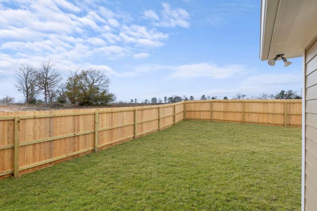 601 Rockbridge Drive, Huntsville, TX 77340