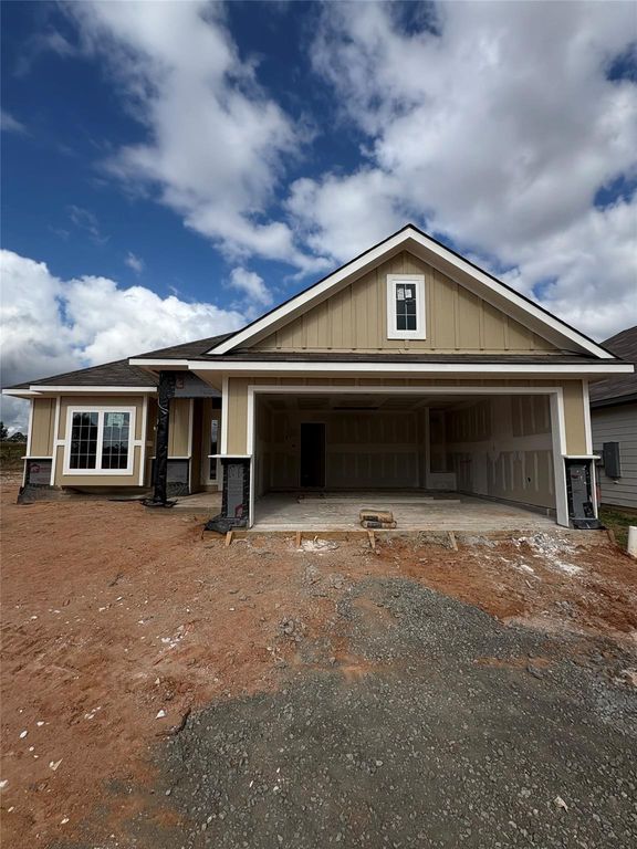 601 Rockbridge Drive, Huntsville, TX 77340