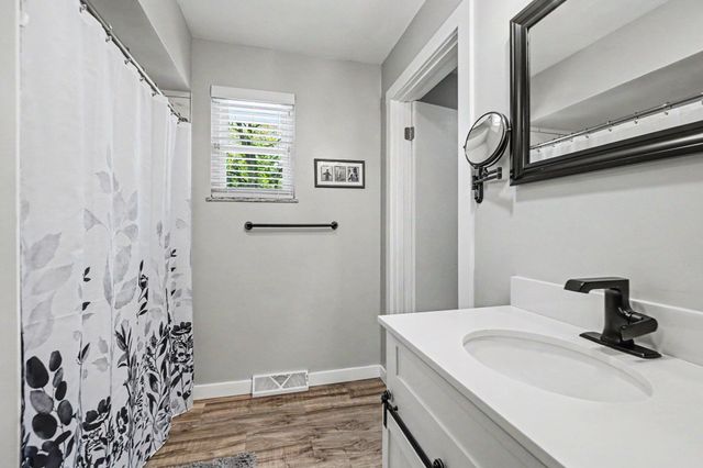 5525 Dowling Street, Montague, MI 49437