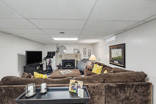 5525 Dowling Street, Montague, MI 49437