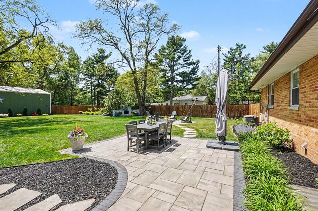 5525 Dowling Street, Montague, MI 49437