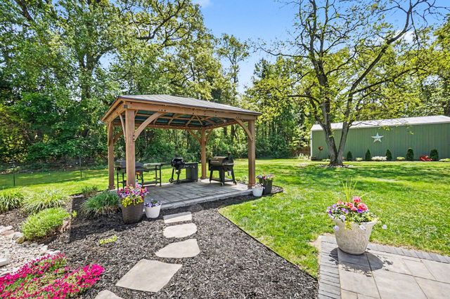 5525 Dowling Street, Montague, MI 49437