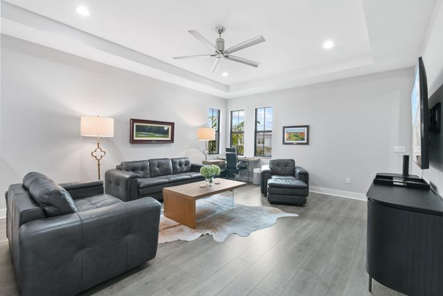13418 Artisan Circle, Palm Beach Gardens, FL 33418