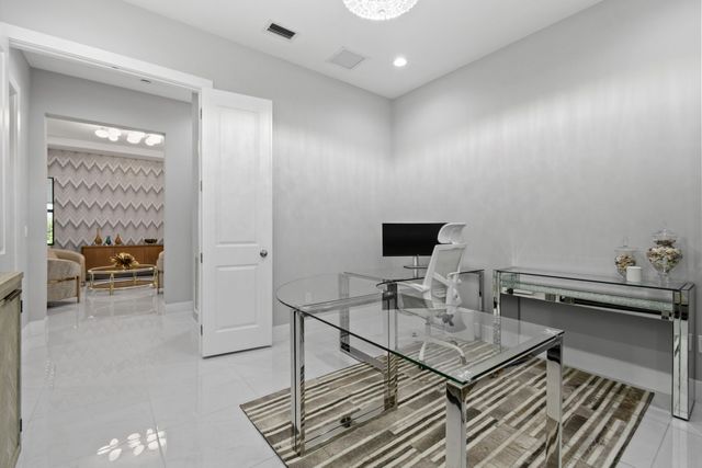 13418 Artisan Circle, Palm Beach Gardens, FL 33418