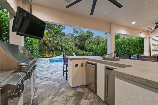 13418 Artisan Circle, Palm Beach Gardens, FL 33418