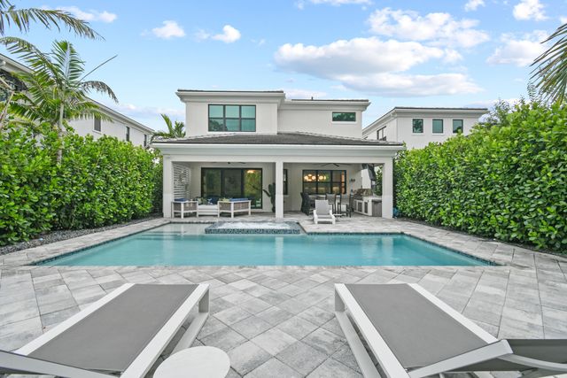 13418 Artisan Circle, Palm Beach Gardens, FL 33418